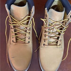 Timberland Women’s Tan Leather Boots